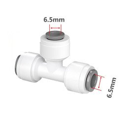 Té Égal pour connexion de tuyaux dans les systèmes de filtration d'eau.
