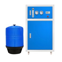 Station d'osmose inverse commerciale 800 GPD  avec réservoir métallique 21L et pré-filtres 20 pouces Hydralma PRO au Maroc